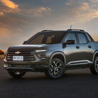 La Chevrolet Montana 2023 es una Tracker con batea y tiene a Oroch entre cejas