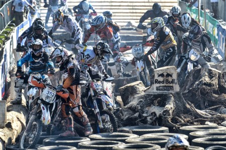 No te pierdas la esencia del Hard Enduro, y sigue en directo el implacable Red Bull Romaniacs