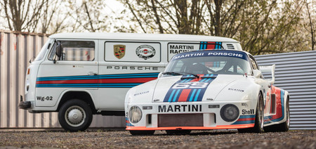 ¡Anímate! Este Porsche 935 clásico puede ser tuyo ¡e incluye una Combi!