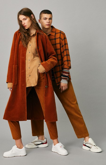 La pana monocolor se convierte en el nuevo uniforme de Pull\u0026Bear para el  otoño