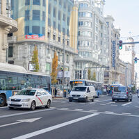 Madrid ZBE: comienzan las multas para coches sin etiqueta en el interior de la M-30. Todas las preguntas, respondidas