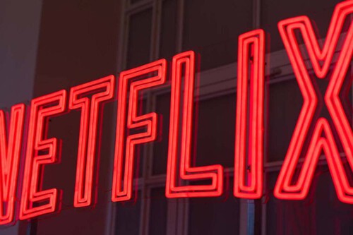 Adiós al plan básico de Netflix. La plataforma obliga desde ya a sus clientes a elegir entre dos opciones: ver anuncios o pagar más