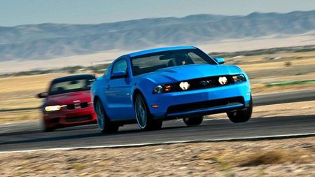 BMW M3 Coupe vs 2011 Ford Mustang