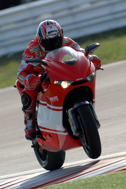 Desmosedici RR, una MotoGP de calle