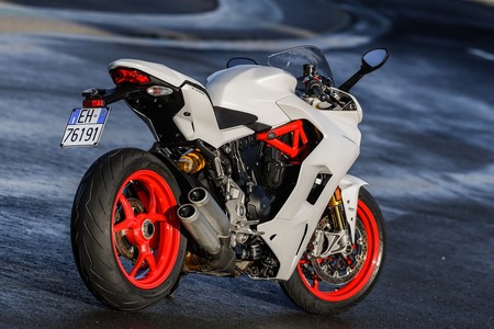 Ducati Supersport S 2017 009