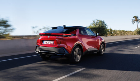 Toyota C-HR 2024