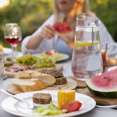 Lo último de Primark es una vajilla bonita y primaveral: nadie pensará que la has comprado en una tienda low cost