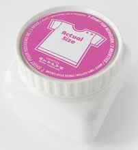 Camiseta para recién nacidos en un bote