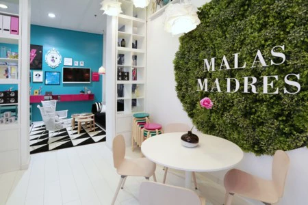 El Club de Malasmadres ya tienen su casa y el interiorismo lo firma IKEA