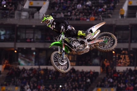 Ryan Villopoto repite triunfo en la cuarta cita de Supercross en Oakland