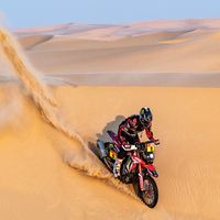 El Dakar volverá a Arabia Saudita en 2021 con road book electrónico y airbag obligatorio en motos para evitar muertes
