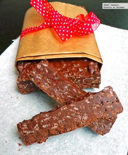 Turrón de chocolate crujiente. Receta de Navidad