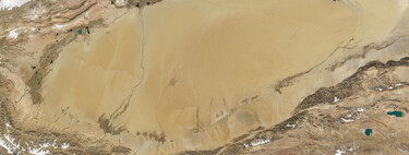 Durante miles de años los seres humanos hemos evitado atravesar el desierto de Taklamakán. Ahora China está criando pescado allí