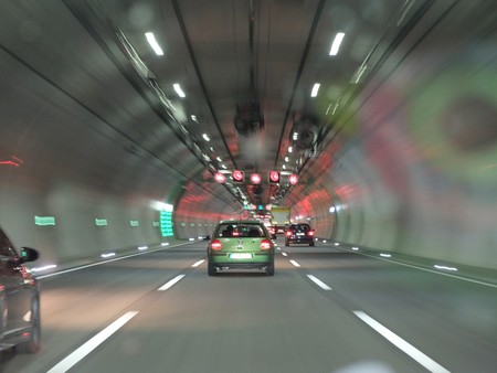 Auto 962083 1280