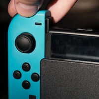 La nueva consola de Nintendo acapara todas las miradas, pero esta Switch con Mario Kart 8 Deluxe de regalo sigue siendo una excelente opción