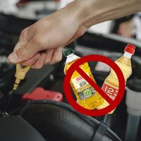 Ni se te ocurra intentarlo: esto pasa si le echas aceite de cocina a tu auto