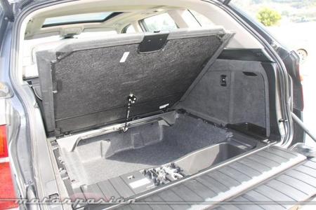 BMW X5 4.0d xDrive maletero
