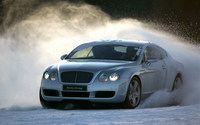 Bentley Power on Ice, derrapando sobre hielo