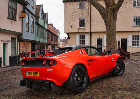 Lotus Elise Cup 250 2016 1280x960 Wallpaper 02