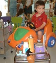 Cortar el pelo al niño, habilidad, valor y paciencia