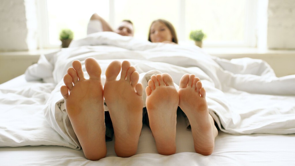 El doctor Felices recomienda el método egipcio para dormir con calor: “funciona y existe desde hace milenios”