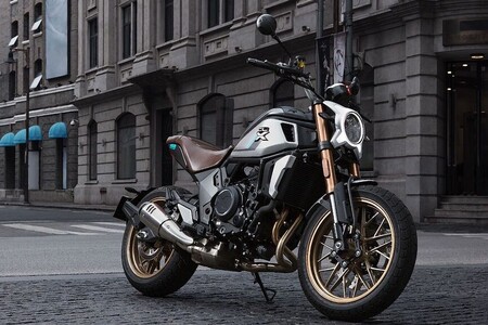 CFMoto 700CL-X: la nueva scrambler china de 73 CV para el carnet A2 ya está en España, por 7.195 euros