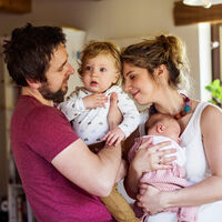 Nueva ayuda de hasta 100 euros por hijo que llegará en 2022 