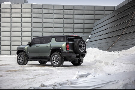 Hummer EV SUV 2024 3
