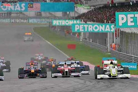 La Bandera Roja da la victoria a Button en Sepang, a falta de 23 vueltas