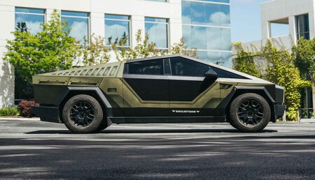 Tesla Cybertruck Halo