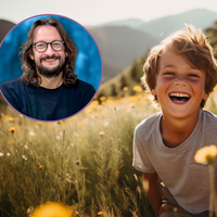 Alberto Soler, psicólogo infantil: "Convertirse en madre o padre cambia la forma en la que analizamos y recordamos nuestra propia infancia"