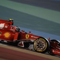 GP Bahrein F1: A Kimi Raikkonen le faltó una vuelta para ganar a Lewis Hamilton 