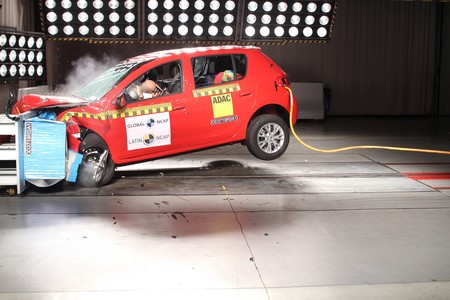 Renault Sandero, Logan, Stepway mejoran su calificación con Latin NCAP y Toyota Corolla repite 5 estrellas