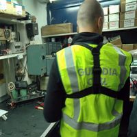 Más de 100 detenidos en toda España por recortar 165 millones de kilómetros a 1.094 coches usados