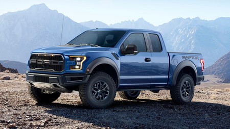 Video: Ken Block nos presume su nueva Ford Raptor envuelta en una nube de humo