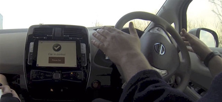 Un Nissan Leaf autónomo que se controla desde un iPad