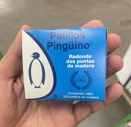 Adiós a otra empresa mexicana: esto es lo que sabemos del supuesto cierre de Palillos Pingüino, pionera en fabricación de palillos de madera en México