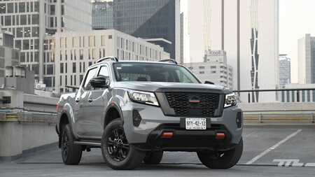 Nissan Np300