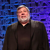 “Es demasiado seca y perfecta, yo quiero algo humano”. Uno de los padres de Apple no oculta su decepción con la Inteligencia Artificial