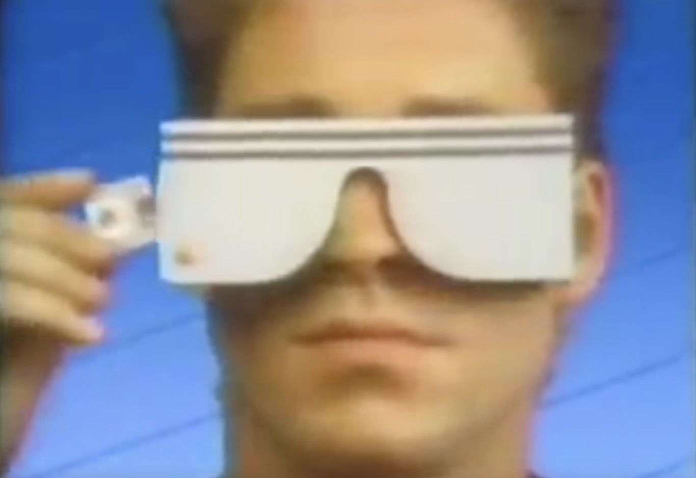 Apple pronosticando en 1987 dónde estarían y qué fabricarían en 1997: una divertida parodia en vídeo con más fallos que aciertos