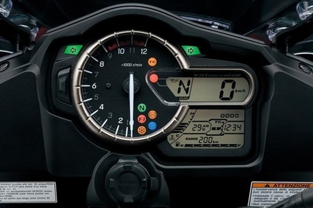 Suzuki V-Strom 1000 ABS 014