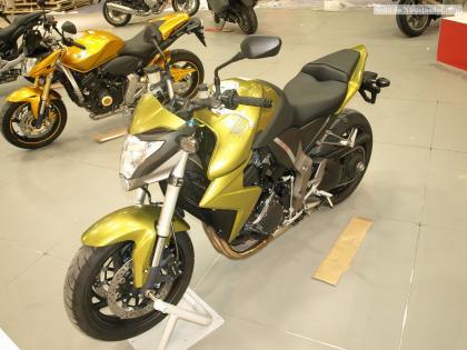 cb1000r