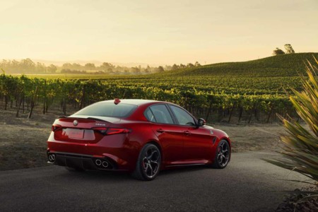 Alfa Romeo Giulia Quadrifoglio 2017 9