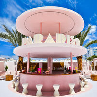 Si Barbie descubre este hotel de Ibiza no querrá volver a su casa de Malibú 