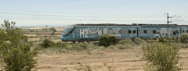 El primer tren de hidrógeno empieza a rodar en España: un Cercanías con la pila de Toyota