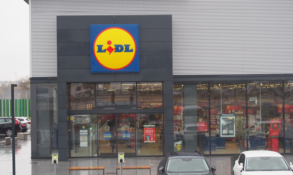 Ya en Lidl dos accesorios baratos con los que podrás duplicar la capacidad de enchufes en casa sin obras ni instalaciones complejas