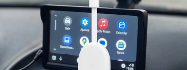 No sabía que Android Auto tuviera un Chromecast: así de fácil lanzo los vídeos de mi móvil a la pantalla del coche 