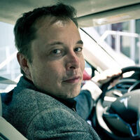 "Tuve que intervenir para evitar un accidente". Para Elon Musk la conducción autónoma total de Tesla es perfecta para sus robotaxis. Un analista lo ha probado. Casi se estrella