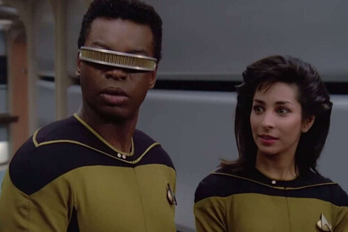 Dejó Star Trek tras dos capítulos pese a que había planes para darle más protagonismo. Por esto, la Capitana Gómez tardó 32 años en volver 