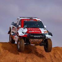 Este vídeo demuestra que Giniel de Villiers atropelló con su coche a una moto en el Dakar y se fue sin prestar auxilio 
